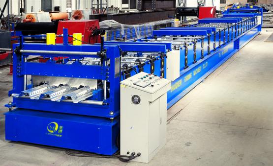 Floor Decking Machine